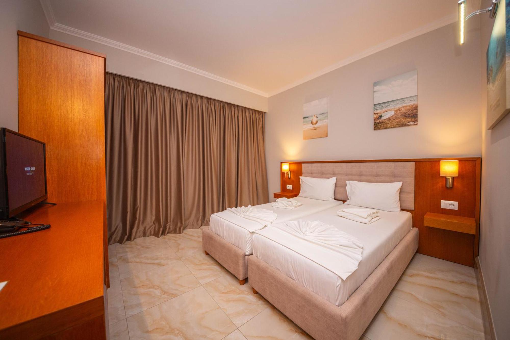 Hotel Sole Mare Ksamil Ngoại thất bức ảnh