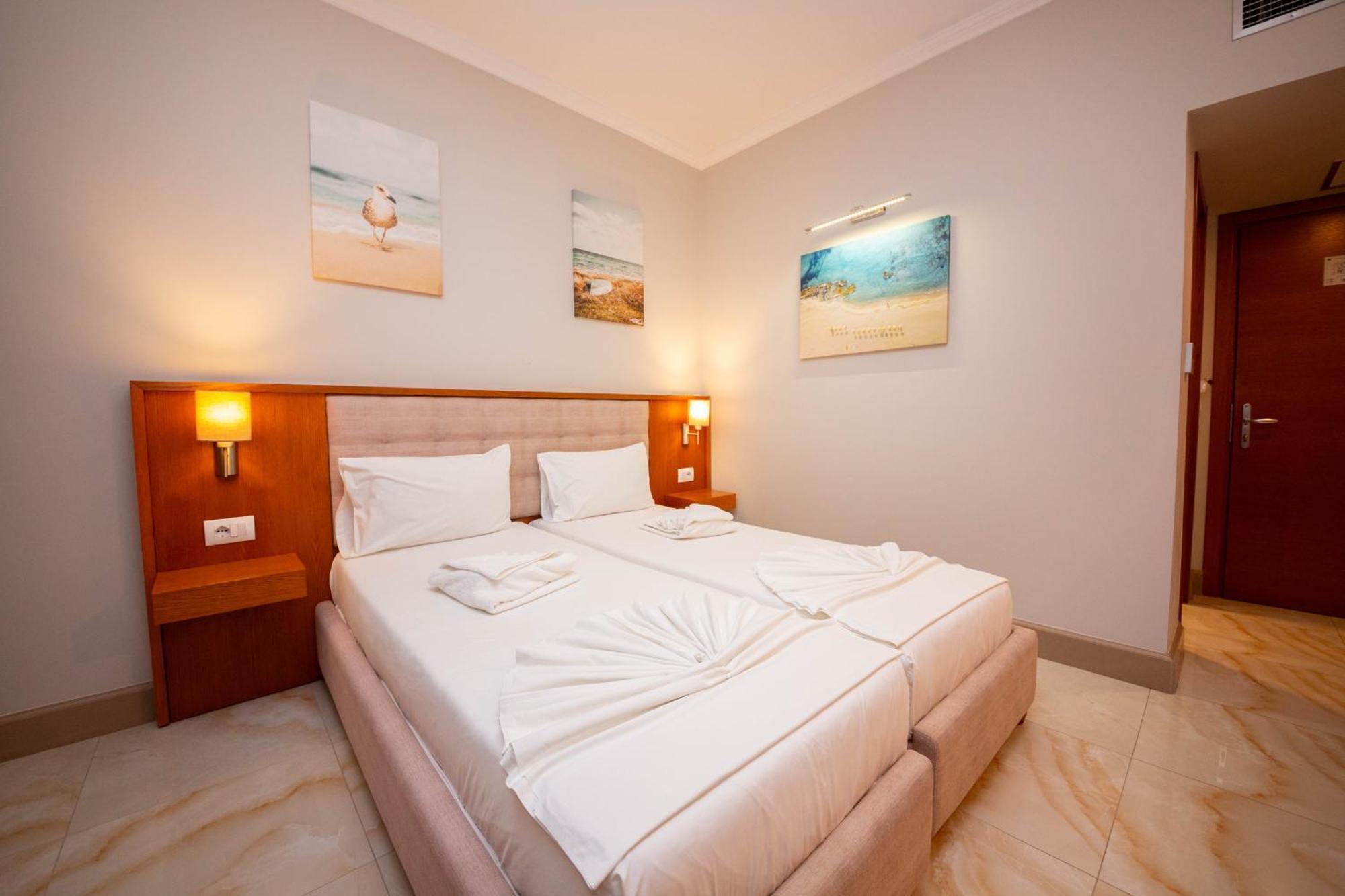 Hotel Sole Mare Ksamil Ngoại thất bức ảnh