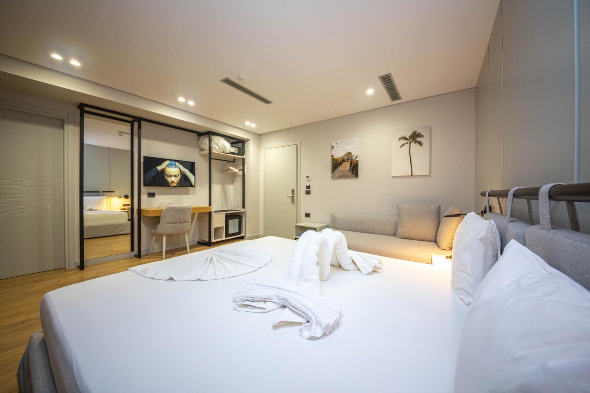 Hotel Sole Mare Ksamil Ngoại thất bức ảnh