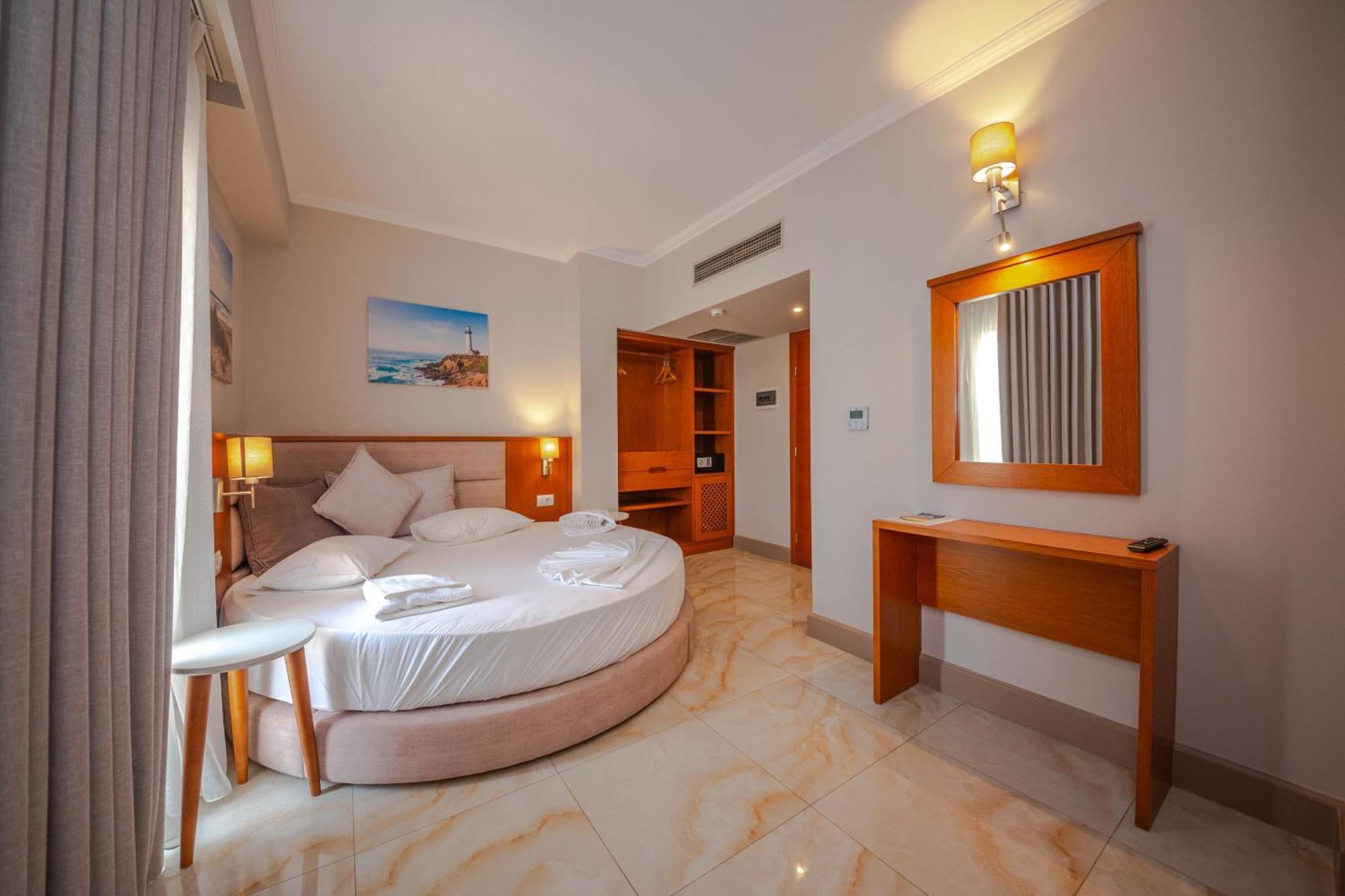 Hotel Sole Mare Ksamil Ngoại thất bức ảnh